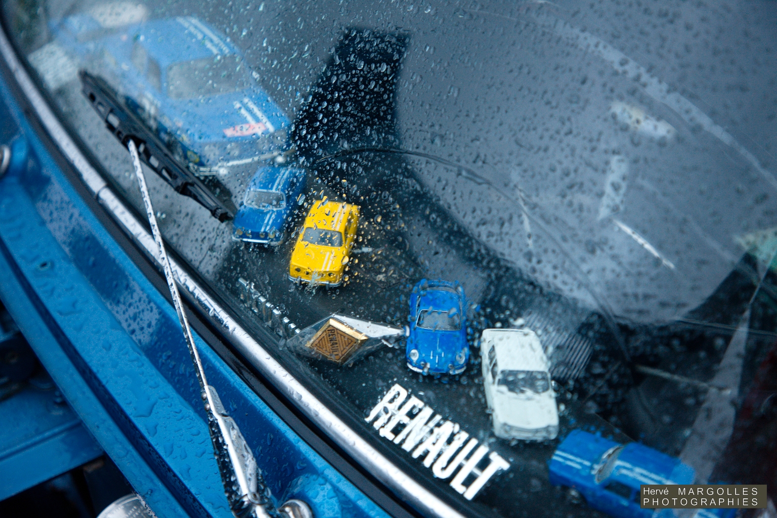 Renault 8 Major-04.jpg